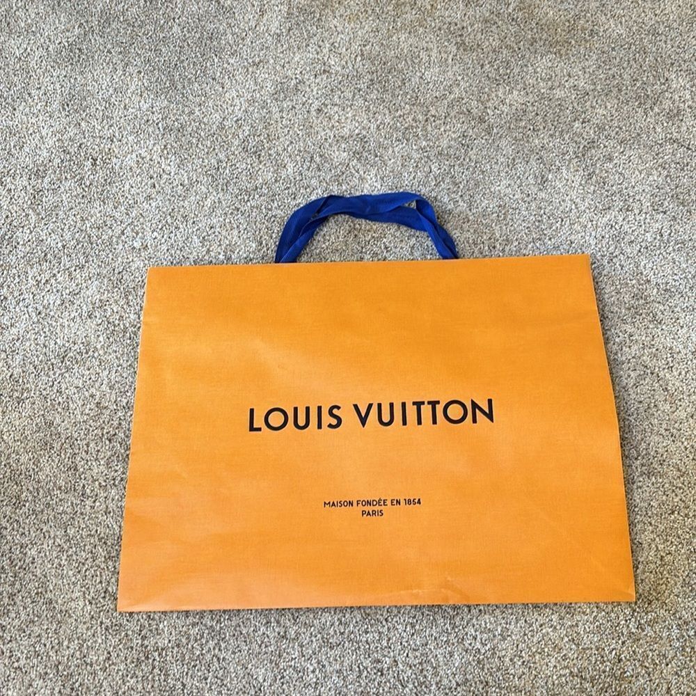 Louis Vuitton Shopping Bag - Picture 2 of 4